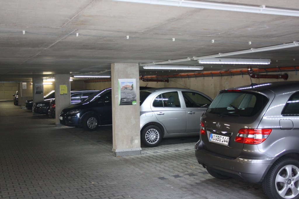 LED-Röhren: Parkgarage Klinik